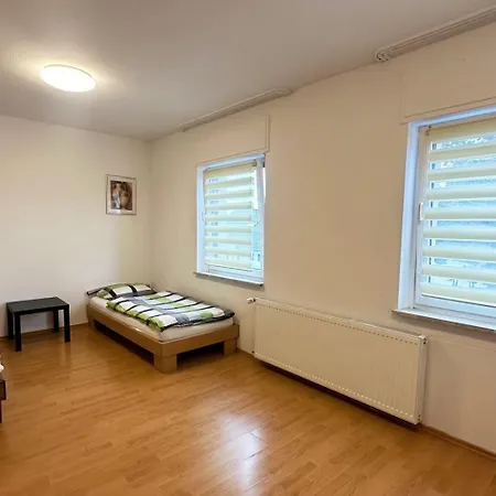 Modern In * טרויסדורף